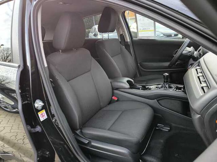 Honda HR-V 1,5 Elegance + AHK