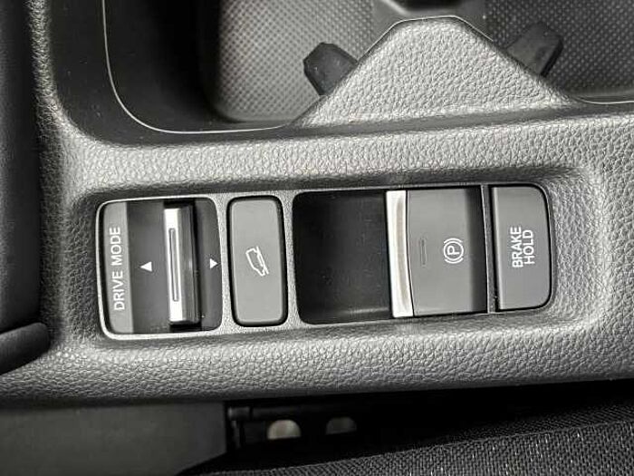 Honda HR-V 1,5 Elegance Hybrid