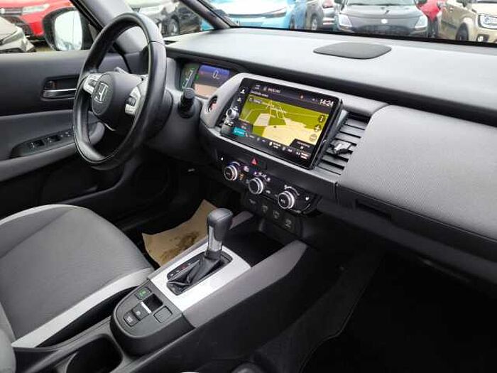 Honda Jazz 1,5 e Executive Crosstar + Ganzjahresreifen 1.5 i-MMD Hybrid