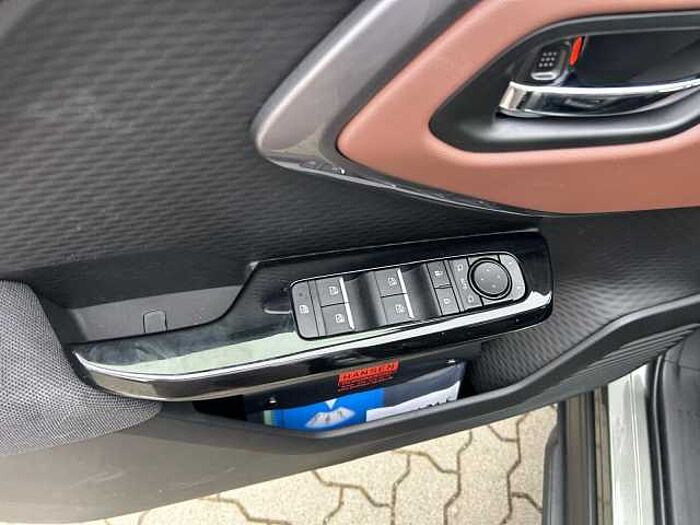 Suzuki e Vitara Comfort Plus Braune Innenausstattung