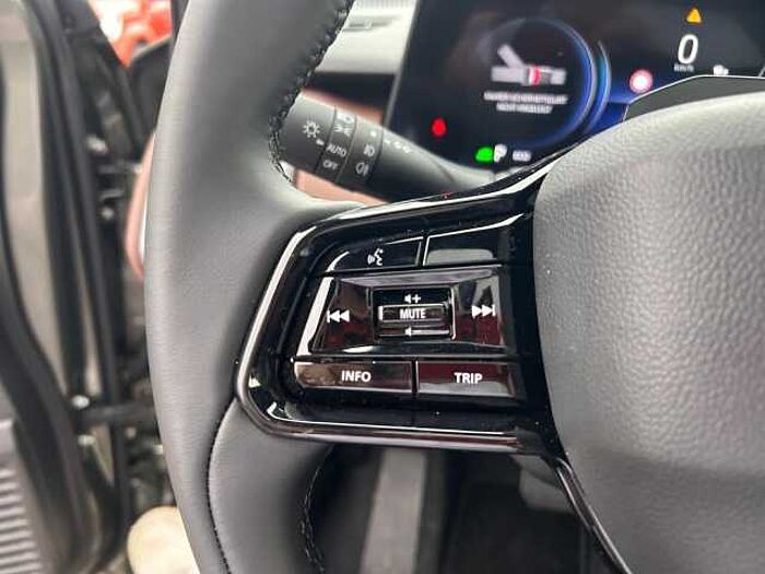 Suzuki e Vitara Comfort Plus Braune Innenausstattung