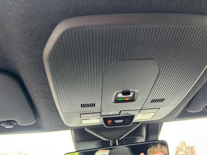 Suzuki e Vitara Comfort Plus Braune Innenausstattung