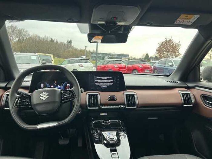 Suzuki e Vitara Comfort Plus Braune Innenausstattung