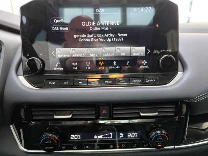 Nissan Qashqai 1.3 DIG-T MHEV N-Connecta Automatik