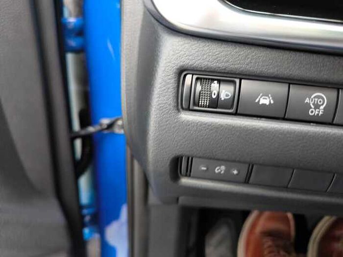 Nissan Qashqai 1.3 DIG-T MHEV N-Connecta Automatik