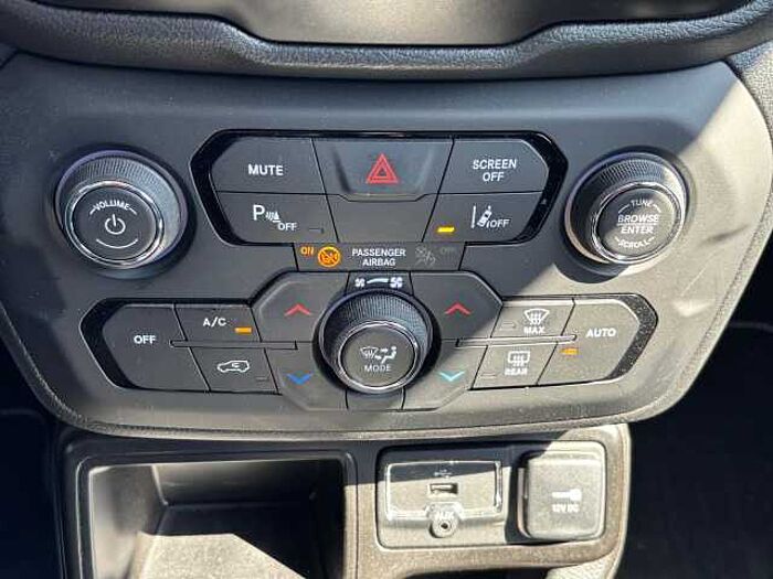 Jeep Jeep Renegade Night Eagle Longitude FWD