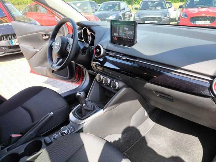 Mazda 2 + Ganzjahresreifen Homura