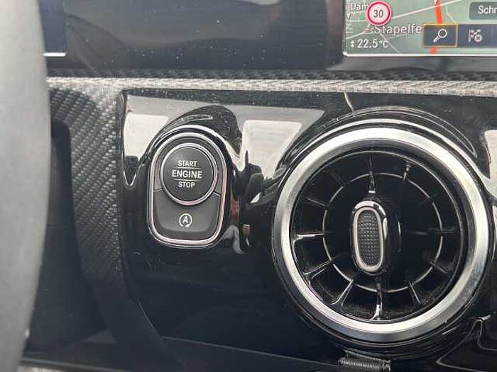 Mercedes-Benz Mercedes CLA 180 D Andere