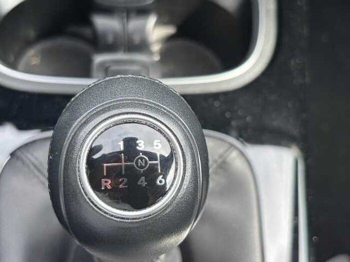 Mercedes-Benz Mercedes CLA 180 D Andere