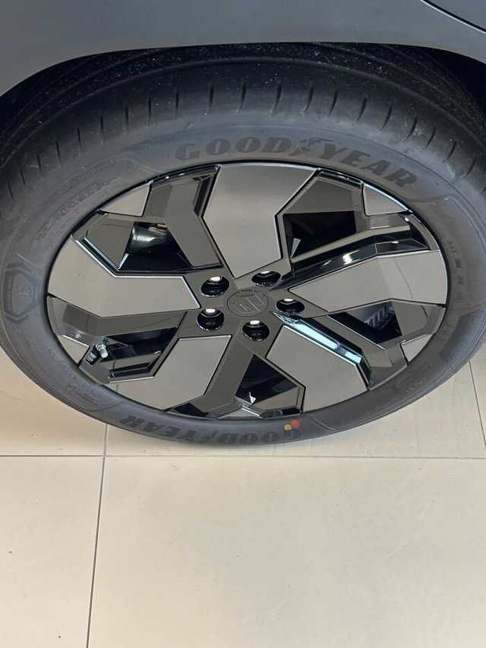 Suzuki e Vitara Comfort+ Sofort Verfügbar. 128 kW eAxle