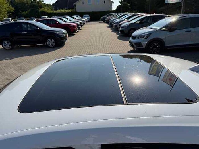 Honda Civic 2,0 Advance Hybrid e:HEV