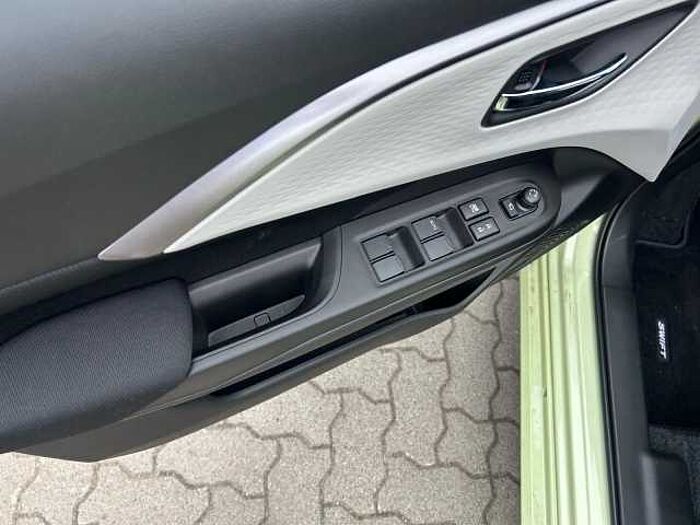 Suzuki Swift Comfort+ Hybrid 1.2 Dualjet 61 kW