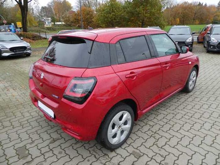 Suzuki Swift Comfort CVT Hybrid 1.2 Dualjet 61 kW